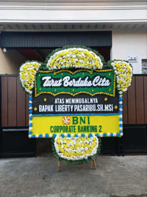 Papan Bunga Duka di Garawangi