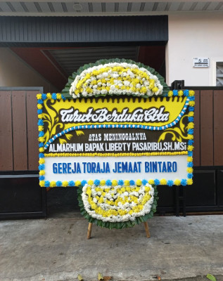 Papan Bunga Duka di Garawangi