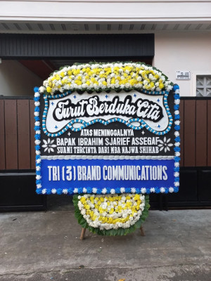 Papan Bunga Duka di Garawangi